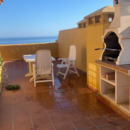 Luxury Atico Duplex 아파트 에스테포나